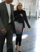 Риз Уизерспун (Reese Witherspoon) Departs out of JFK airport in NY,29.10.2014 (21xHQ) 733eb5364179850