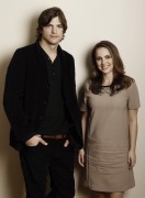 Натали Портман и Эштон Кутчер (Natalie Portman, Ashton Kutcher) фотограф Matt Sayles (2011-01-07) (8xHQ) 509867366243476