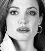 Анджелина Джоли (Angelina Jolie)   Carlo Allegri Portraits (New York, December 3, 2011) (38xHQ) 8fa6c5367509257