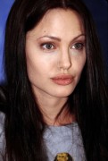 Анджелина Джоли (Angelina Jolie) Lara Croft Tomb Raider press conference (2001) C48eb3367511685