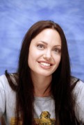 Анджелина Джоли (Angelina Jolie) Lara Croft Tomb Raider press conference (2001) D4daaa367511692