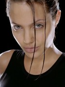 Анджелина Джоли (Angelina Jolie)    промо к фильму Лара Крофт (6xHQ) F598cb372552691