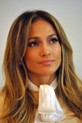 Дженнифер Лопез (Jennifer Lopez) 'The Fosters' Press Conference at the Four Seasons Hotel in Beverly Hills,30.09.2014 (17xHQ) D7de64378188071