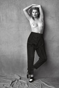 Кейт Мосс (Kate Moss) Peter Lindbergh Photoshoot for Vogue Magazine Italia, 2015 (15xHQ) Fac079380702063