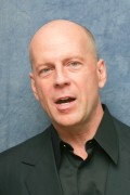 Брюс Уиллис (Bruce Willis)  Live Free or Die Hard press conference (Los Angeles, June 1, 2007) D7480c381920992