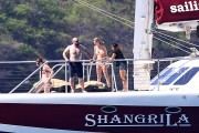 Тейлор Свифт (Taylor Swift) on a boat, Maui, Hawaii, 2015.1.24 (57xHQ) 208485386397336