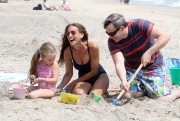 Сара Джессика Паркер (Sarah Jessica Parker) on the beach in Montauk, 17.08.2014 (29xHQ) F7e4df387412963
