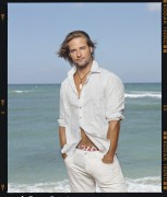 Джош Холлоуэй (Josh Holloway) для журнала TV Guide, сентябрь 2006 (4xHQ) C6cd57387962453