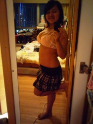 Cewek Chubby Bugil Narsis Selfie Telanjang Pamer Toge