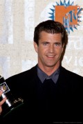 Мэл Гибсон (Mel Gibson) MTV Movie Awards - September 7, 1993 (MQ) F2a320390672095