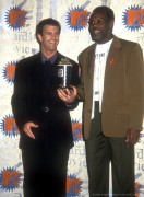 Мэл Гибсон (Mel Gibson) MTV Movie Awards - September 7, 1993 (MQ) Fa263b395634877
