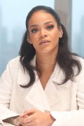 Рианна (Rihanna) Home Press Conference, Mandarin Oriental Hotel, New York City, 3.14.2015 (53xHQ) (4xHQ) F5367f398648264
