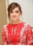 Мэйси Уильямс (Maisie Williams) - 'Game of Thrones' press conference, Beverly Hills, 2015 (8xHQ) Afa8a1401079707