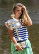 Виктория Азаренко (Victoria Azarenka) Australian Open Champion Photocall (Melbourne, 29.01.2012) (60xHQ) C57538519770846